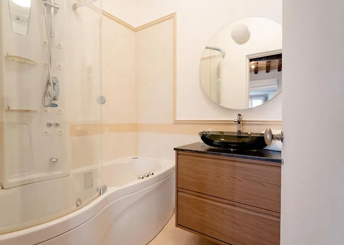Giulia Penthouse - 5 Min Piazza Navona * Rom